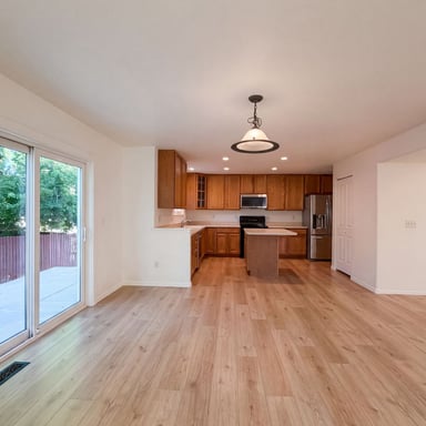 Property photo 2 of 10562 Falcon St