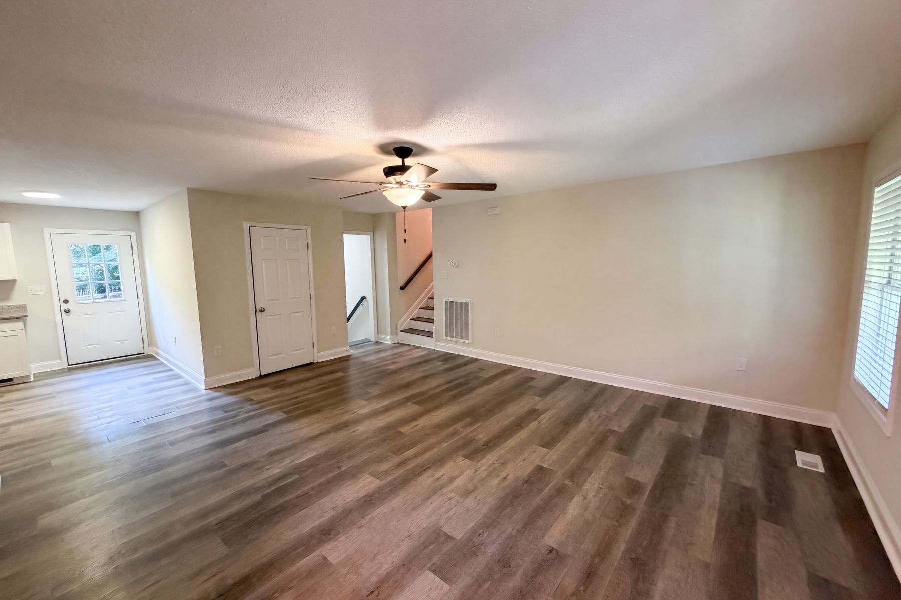 Property photo 3 of 930 Marshall Dr