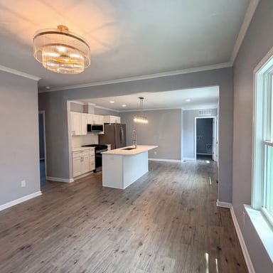 Property photo 3 of 1501 S Roxboro St