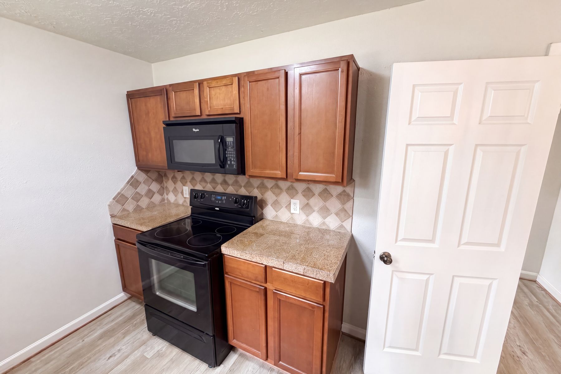 Photo 2 of 21 of 912 S 23rd St, Nederland, TX