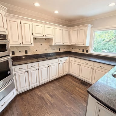 Property photo 2 of 984 Forest Pond Ct