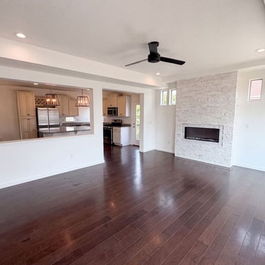 Property photo 3 of 4404 Elegant St