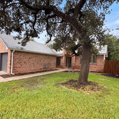 Property photo 1 of 1517 River Oak Dr