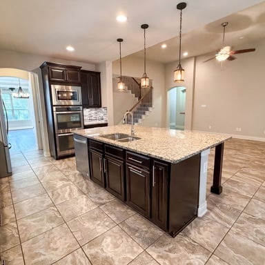 Property photo 2 of 1058 Cedar Glen Dr