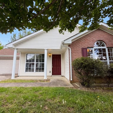 Property photo 1 of 112 Westchester Dr