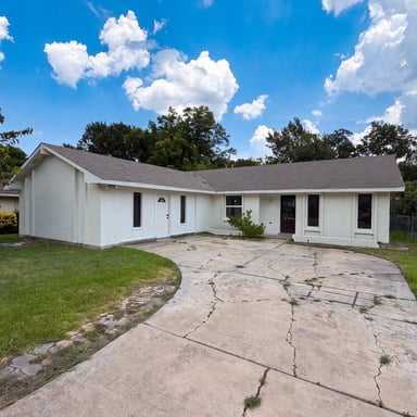 Property photo 1 of 414 Meadowhill Dr