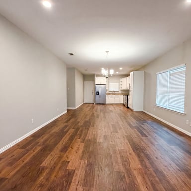 Property photo 3 of 619 E Arlington Ave