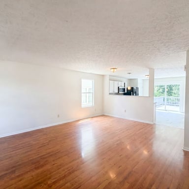 Property photo 3 of 4625 Kenross Dr