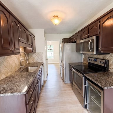 Property photo 2 of 444 Northwoods Dr