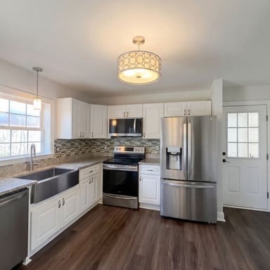 Property photo 2 of 1710 Oak Park Ct