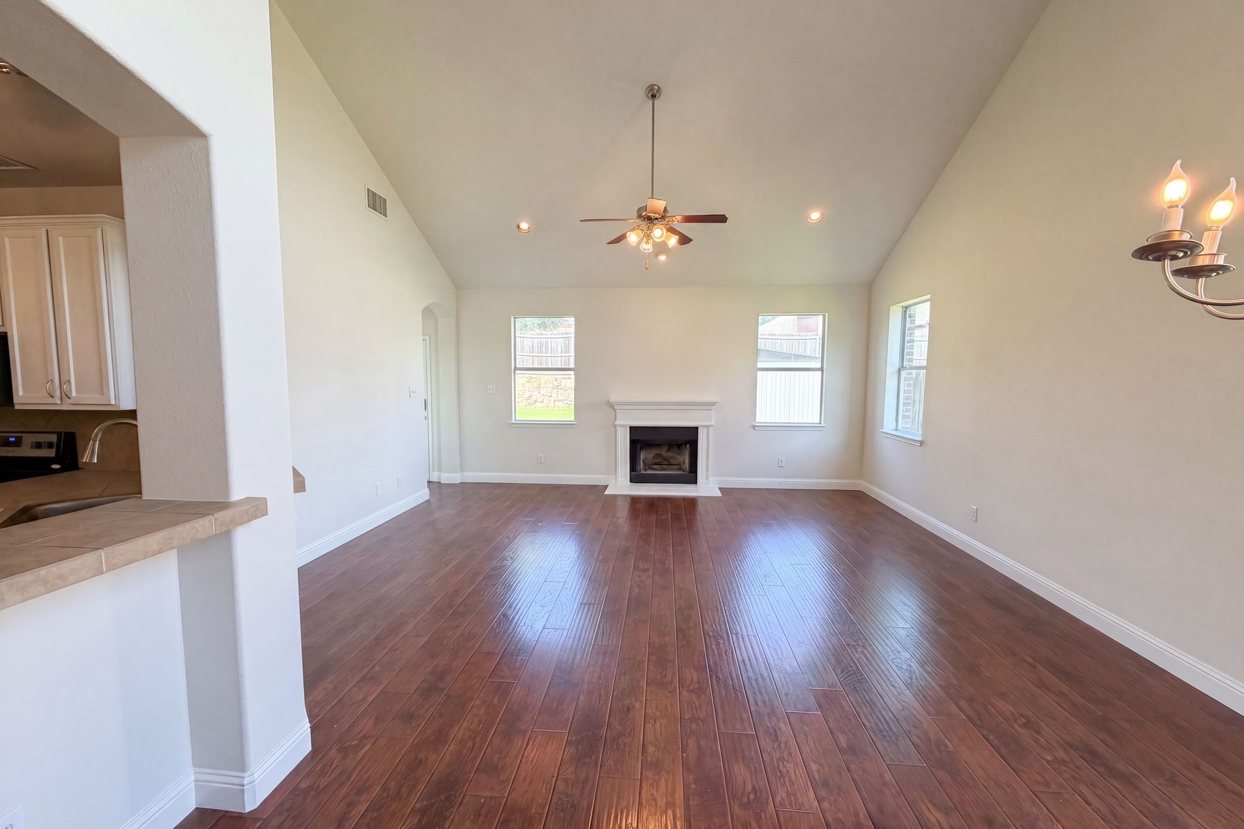 Property photo 3 of 1310 Canyon Creek Rd