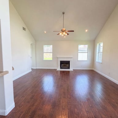 Property photo 3 of 1310 Canyon Creek Rd