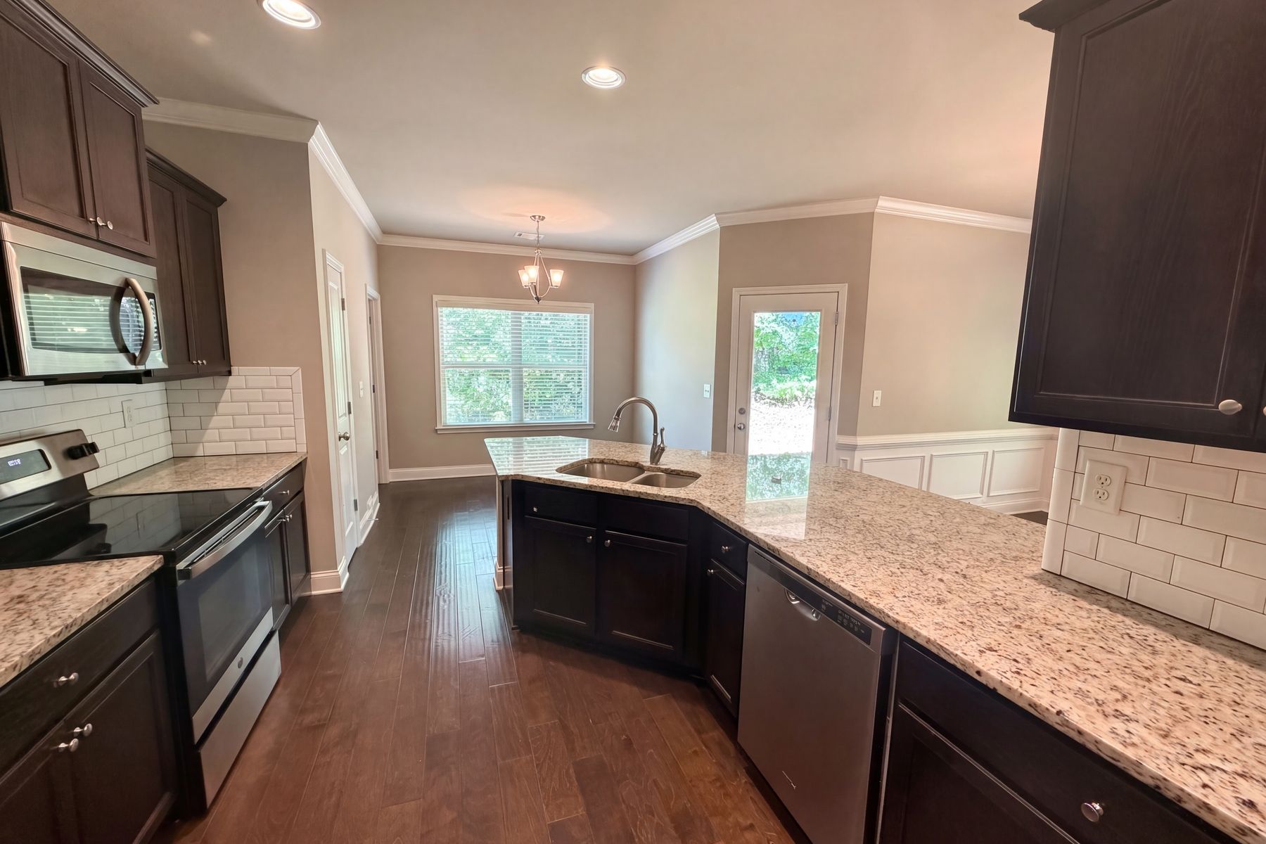 Photo 2 of 22 of 1209 Windstone Dr, Winder, GA