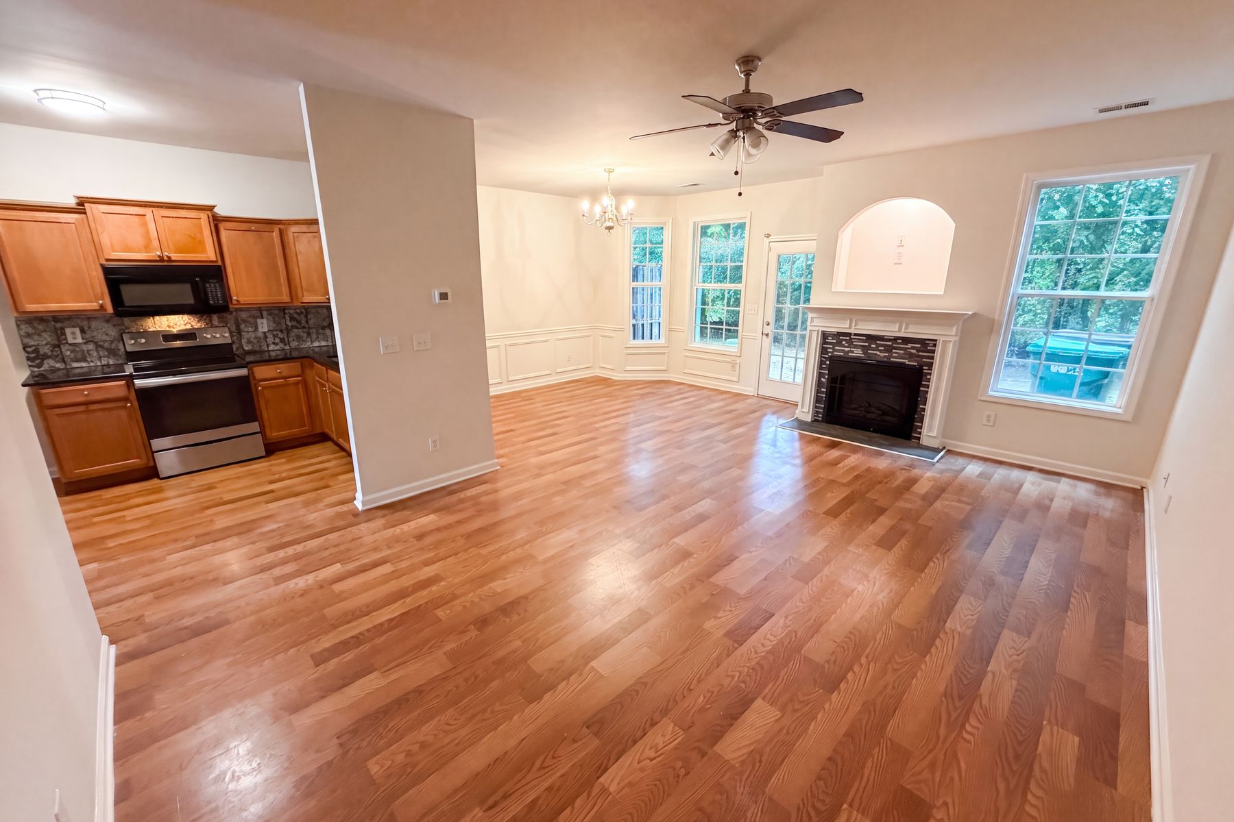 Property photo 3 of 2111 Ferentz Trce