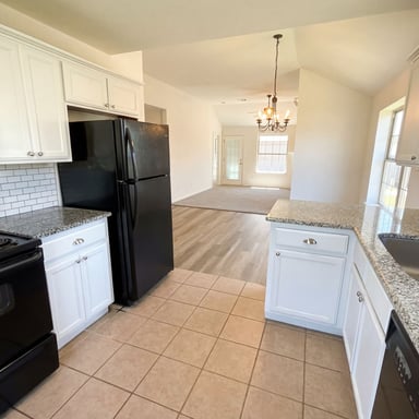 Property photo 2 of 504 Woodbriar