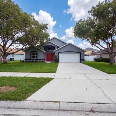 Property photo 2 of 721 Sunburst Cove Ln