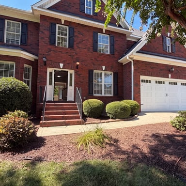 Property photo 1 of 114 Stirling Heights Ln