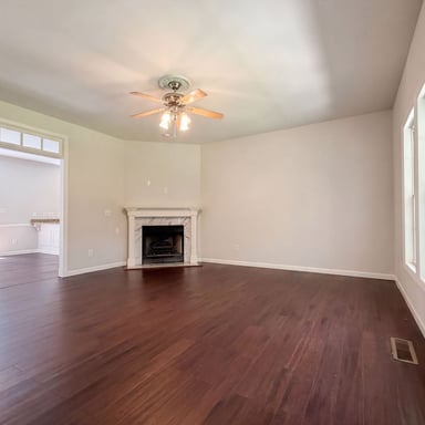 Property photo 3 of 109 Rockrose Ave