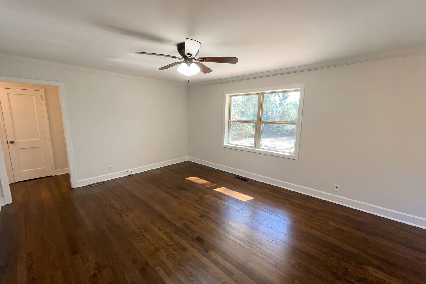 Property photo 3 of 310 Terrace St