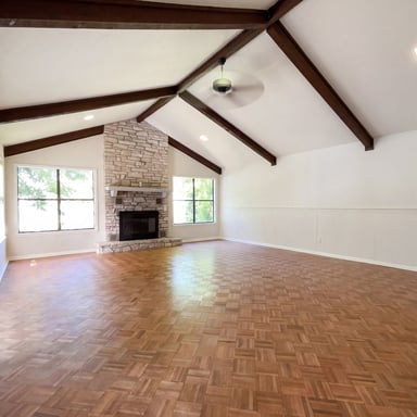Property photo 3 of 241 Greenbriar Dr
