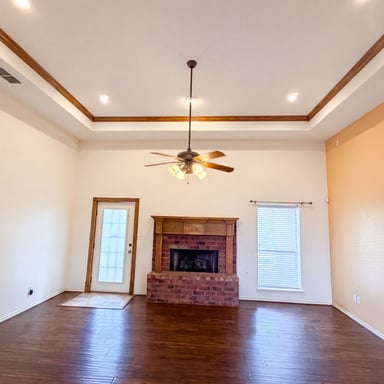 Property photo 3 of 14925 Beal Dr