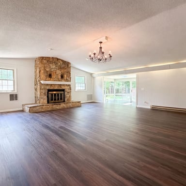 Property photo 3 of 1119 Walton Dr