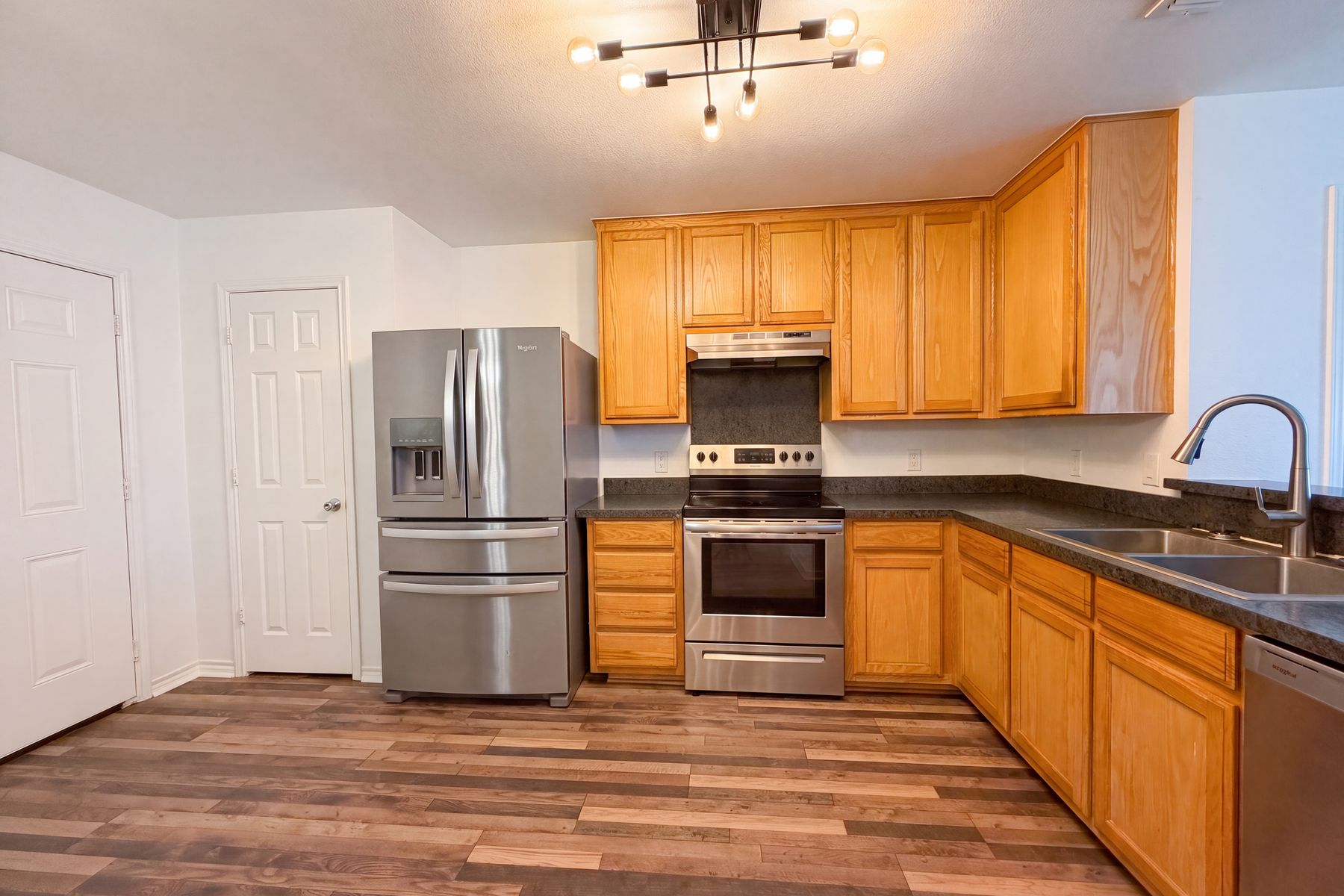 Photo 2 of 16 of 3132 Evangeline Rd, Fort Worth, TX