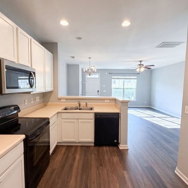 Property photo 2 of 1121 Consortium Dr Unit 114