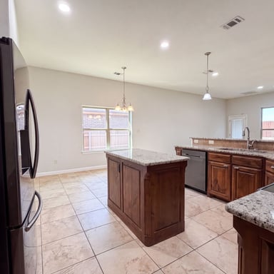 Property photo 2 of 120 Donna Cir