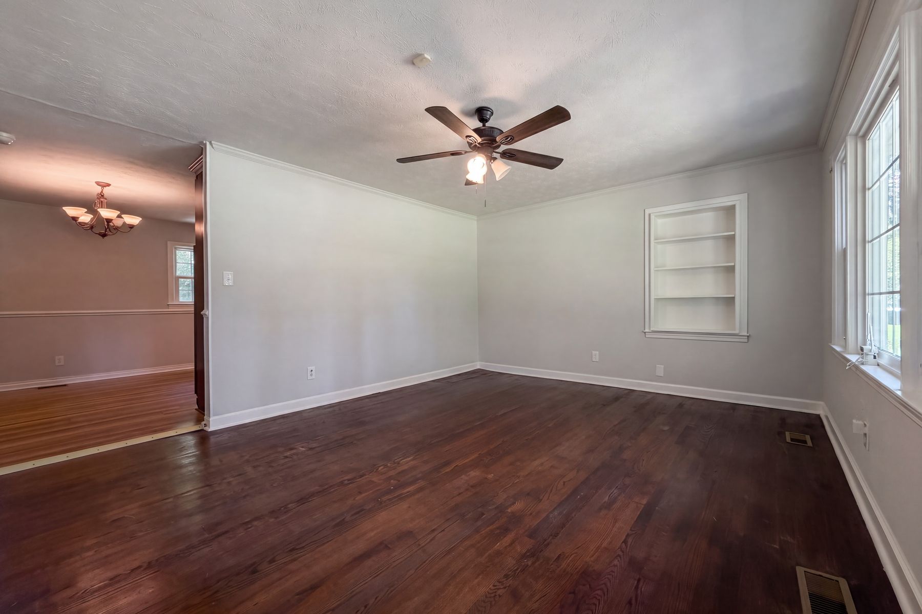 Property photo 3 of 4060 Rosehill Rd