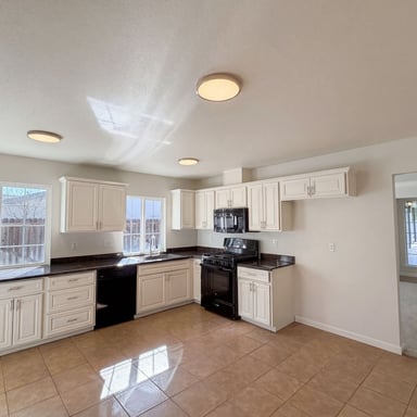 Property photo 2 of 6909 Kittery Ave