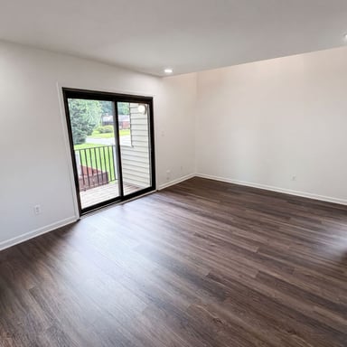 Property photo 3 of 1625 Merry Oaks Rd Apt D