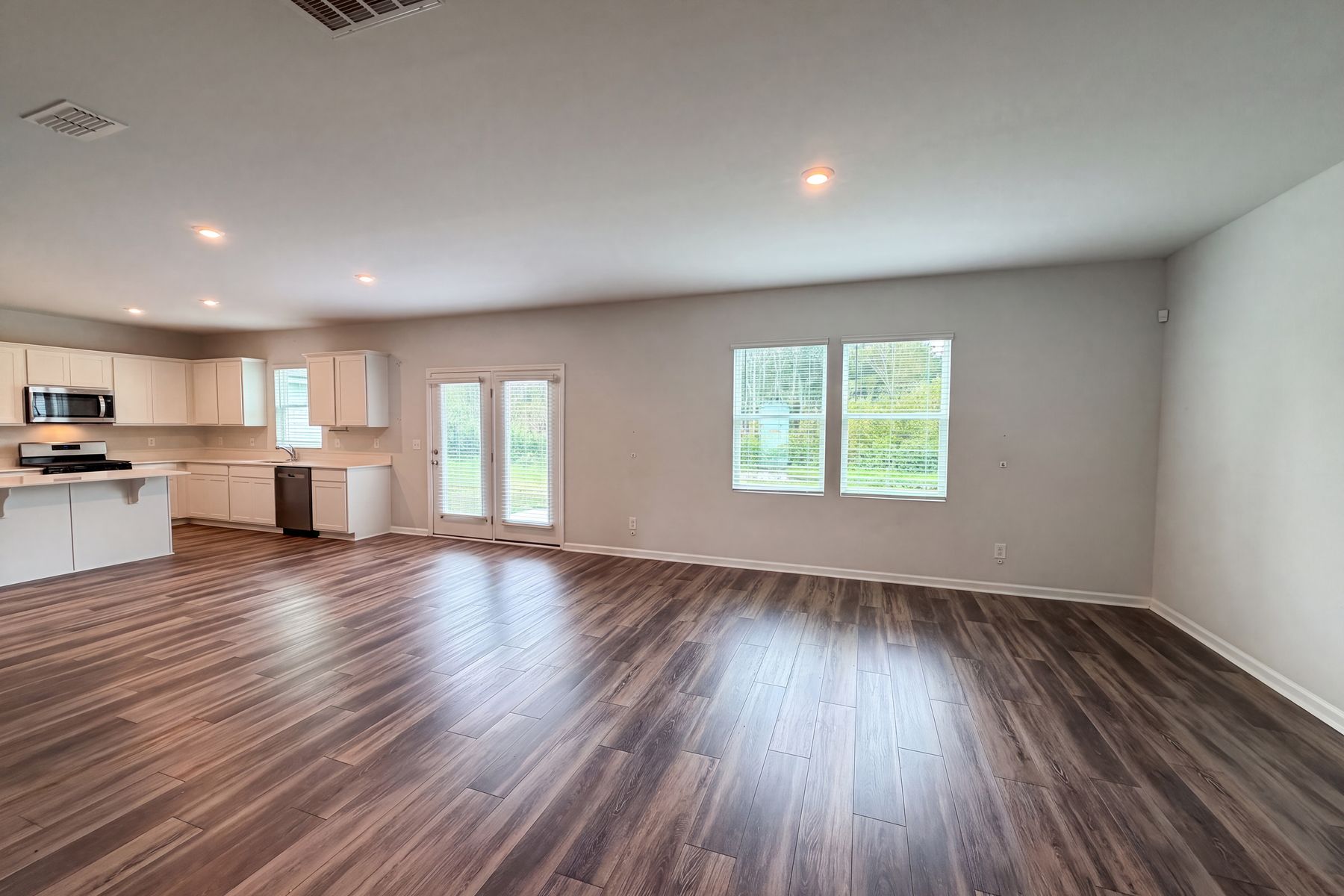 Property photo 3 of 1165 Eagleston Way