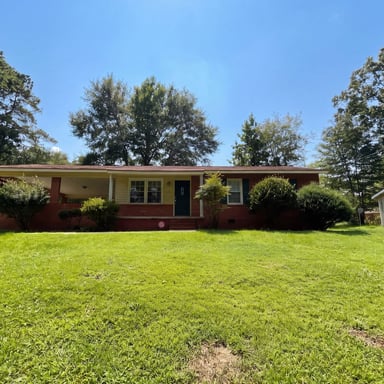 Property photo 1 of 440 Hood St