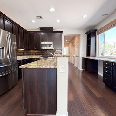Property photo 2 of 908 Baronet Dr
