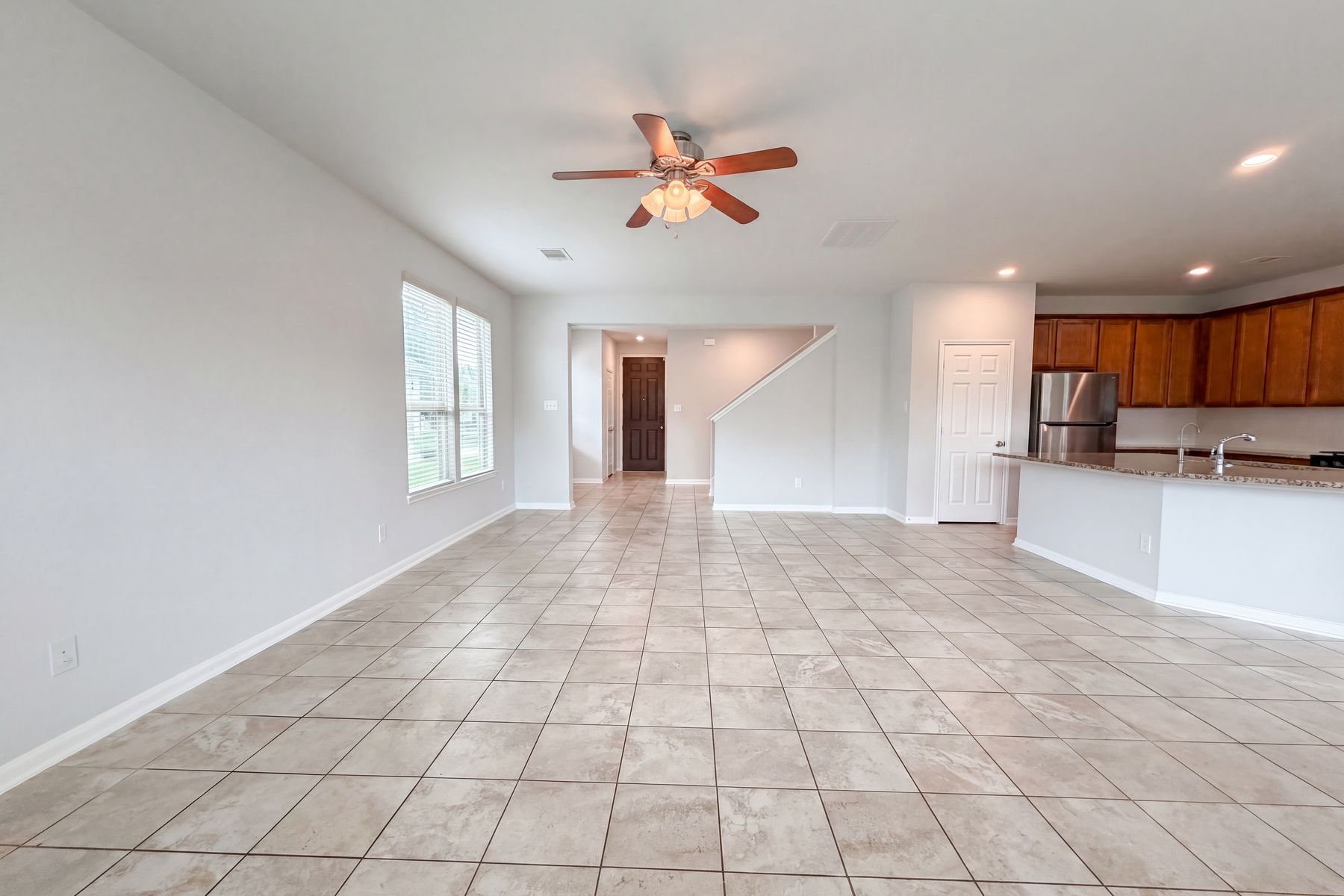Property photo 3 of 4022 Lake Cypress Cir