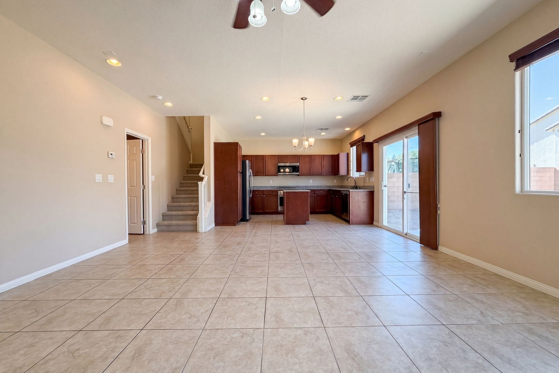 Property photo 3 of 6472 Haypress Ct