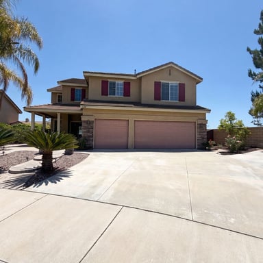 Property photo 1 of 27801 Canyon Hills Way