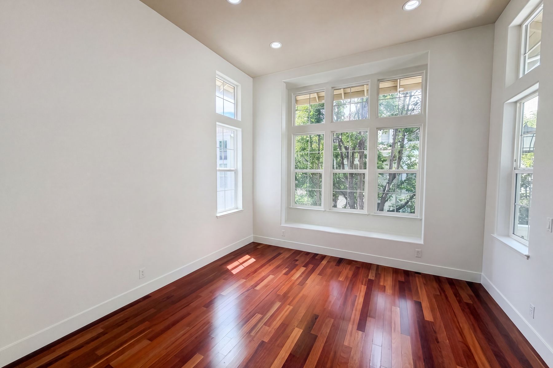Property photo 3 of 4467 Maybeck Ter