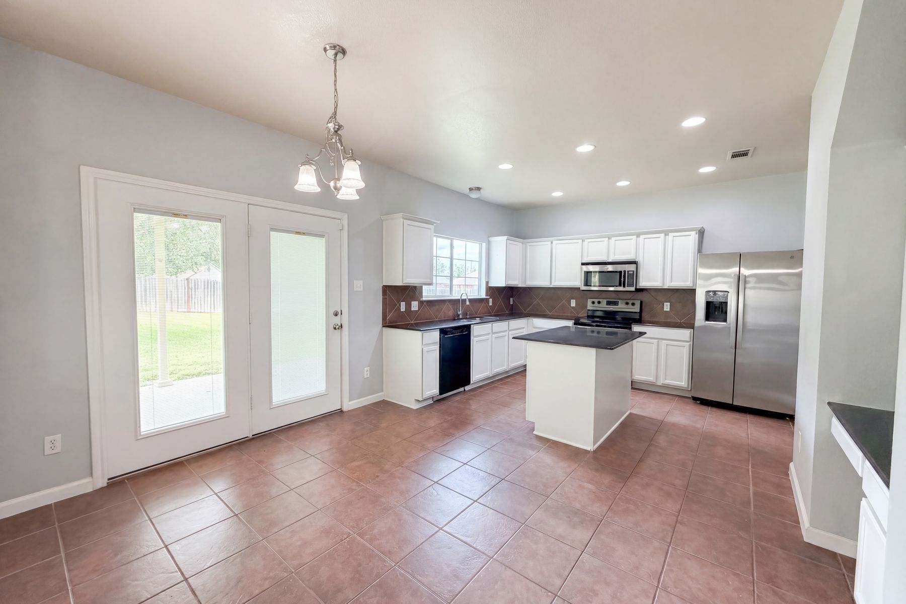 Photo 2 of 19 of 313 Crowfoot Dr, Harker Heights, TX