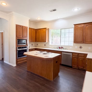 Property photo 2 of 7645 Hove Ct