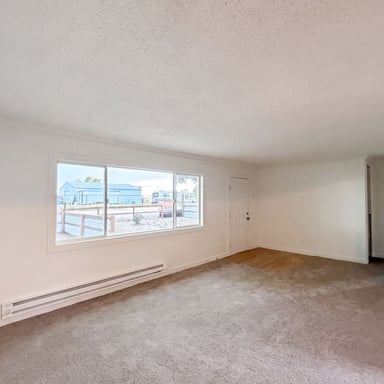 Property photo 3 of 15967 Echo Rd