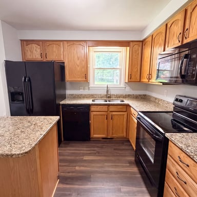 Property photo 2 of 330 Harold Dr