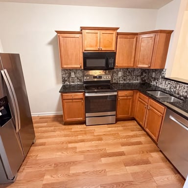Property photo 2 of 2111 Ferentz Trce