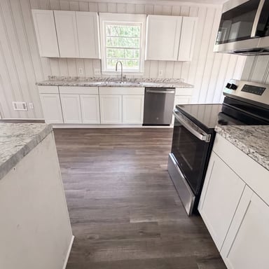 Property photo 2 of 1425 Hollyberry Ln