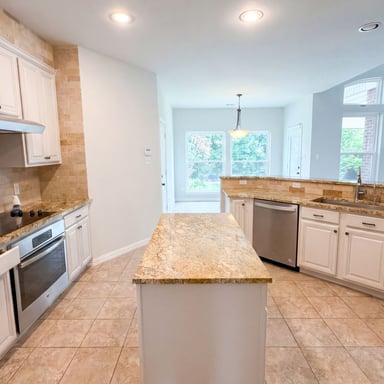 Property photo 2 of 4536 Risinghill Dr