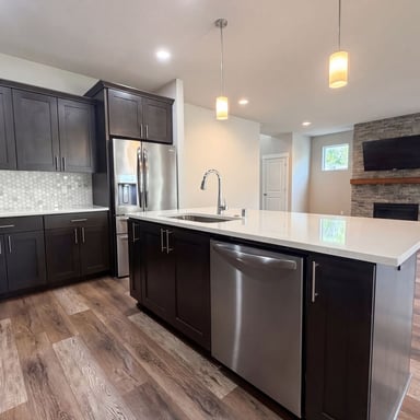 Property photo 2 of 2602 S 11th Ct