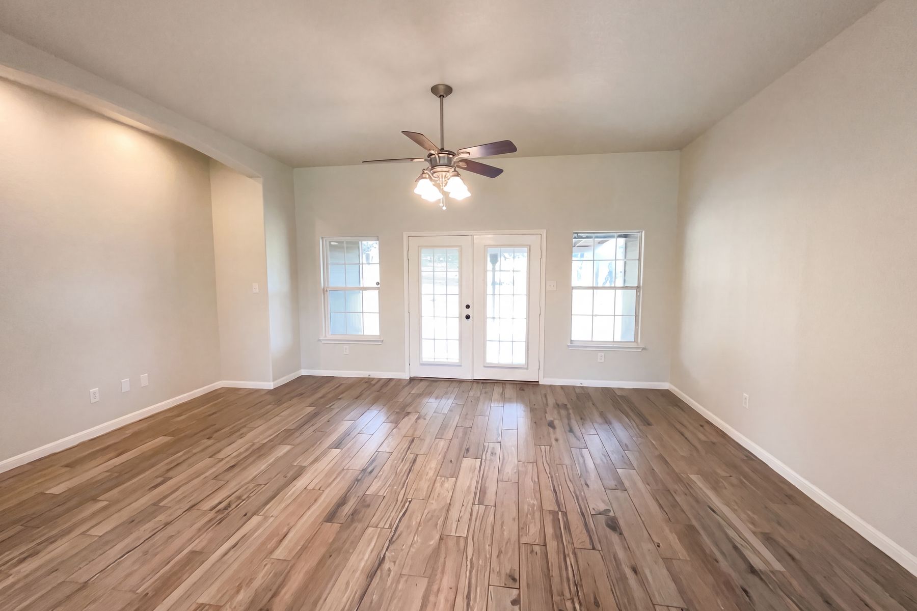 Property photo 3 of 130 Log Cabin Way