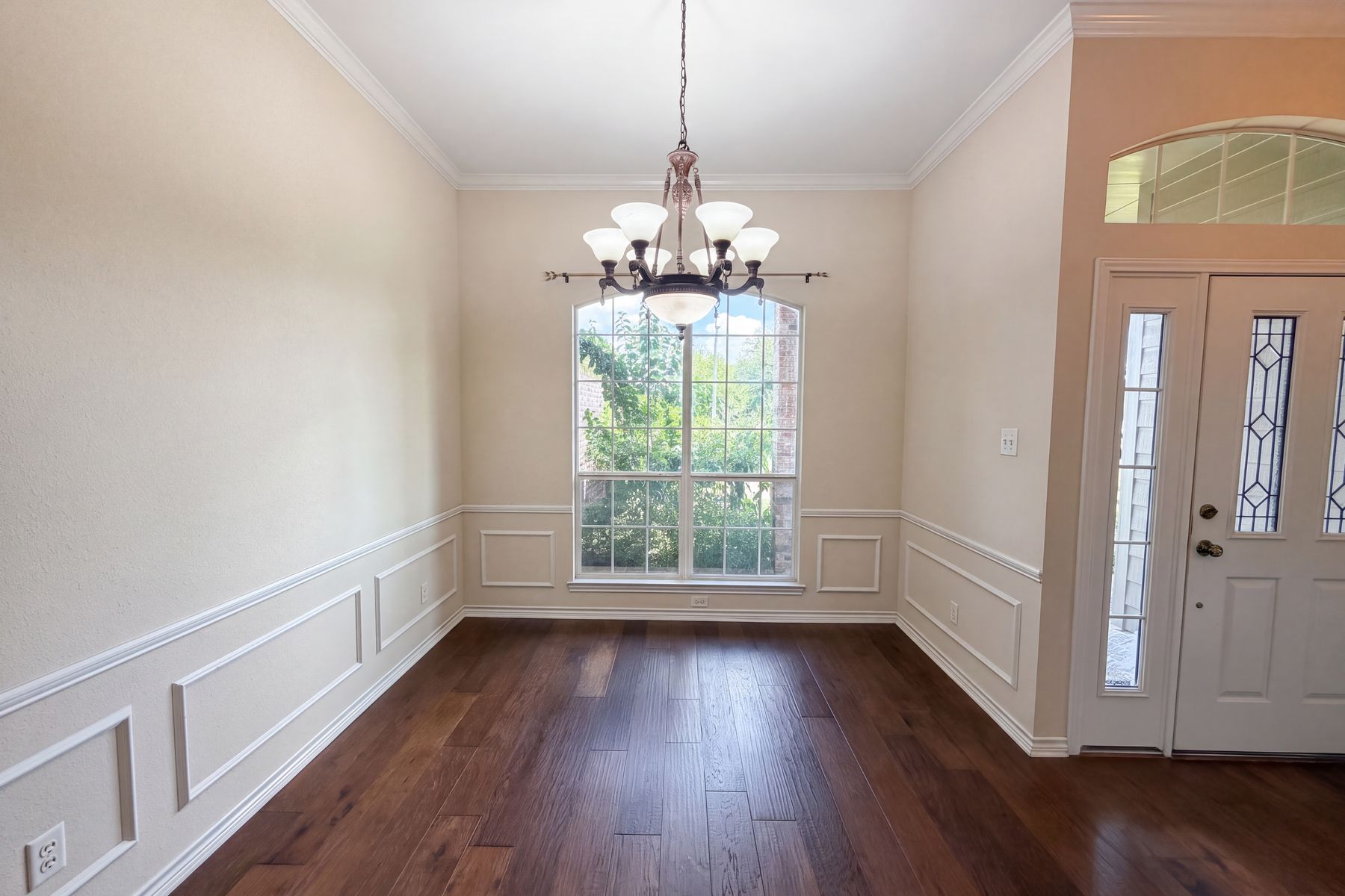 Photo 2 of 16 of 11117 Weatherford Dr, Belton, TX