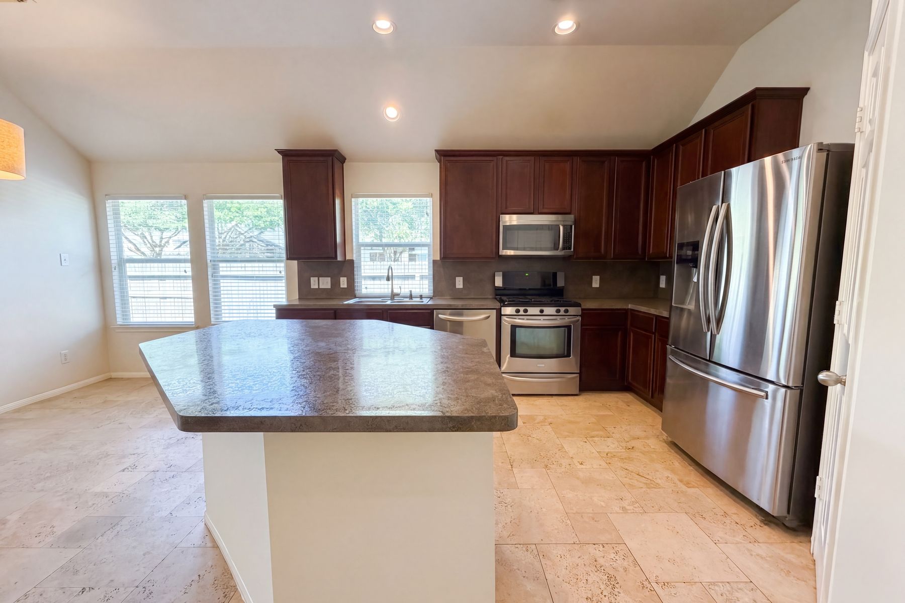 Photo 2 of 18 of 16915 Shoal Park Dr, Cypress, TX
